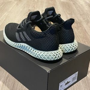 Adidas 4D Men’s 9.5 (women’s with YEEZY Reflective laces) GREAT SHAPE!